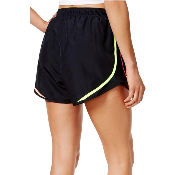 NIKE BLACK/RACER-PINK DRY TEMPO
RUNNING SHORT SIZE XS - Picture 2 of 6